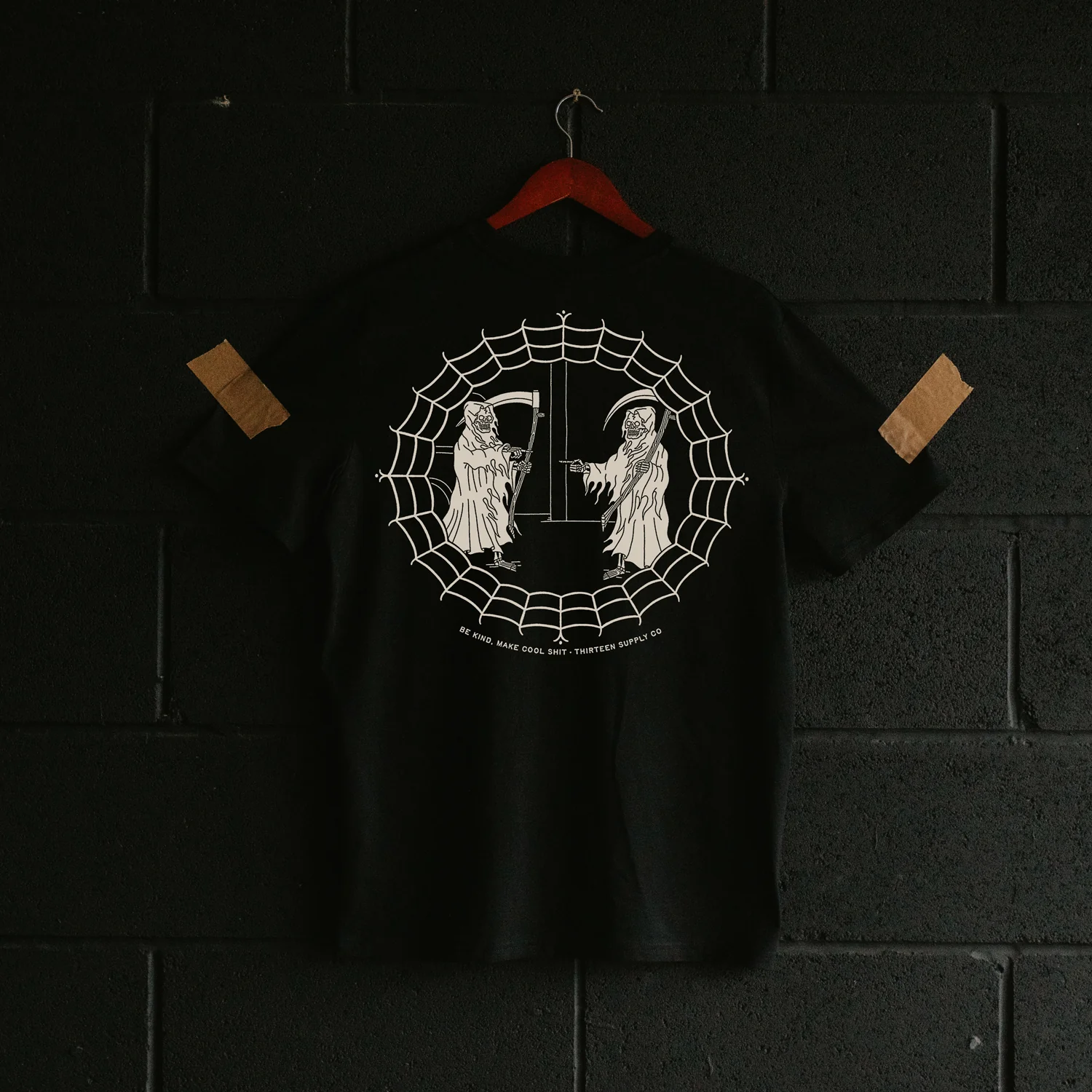 BE KIND - BLACK UNISEX T-SHIRT